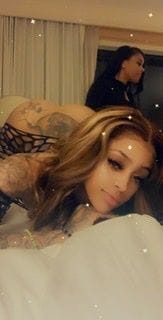 Nique OnlyFans photos and videos