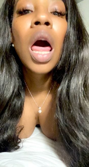 Zoey Banks OnlyFans photos and videos