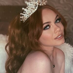 Ella Hughes OnlyFans photos and videos