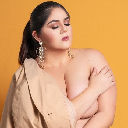 Andrea Lemus OnlyFans photos and videos