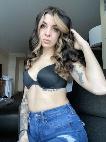 AllieReyna5 OnlyFans photos and videos