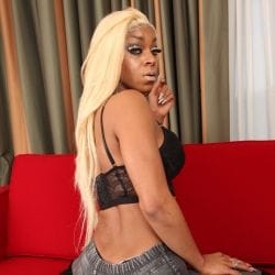 SalinaSamone OnlyFans photos and videos