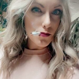 SmokingMlf OnlyFans photos and videos