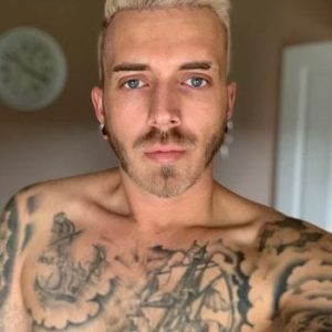 Brad Noakes OnlyFans photos and videos