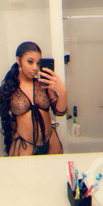 The real Syria OnlyFans photos and videos