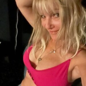 Heidi 100K OnlyFans photos and videos