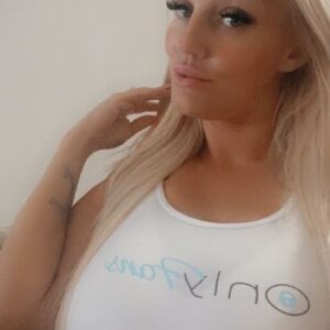 Aspen OnlyFans photos and videos