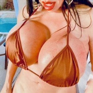 Ava Devine OnlyFans photos and videos